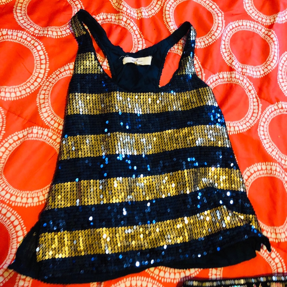 Hollister Sequence top